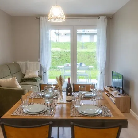 Apartment 3 04 Avec Jardin Et Parking Prive